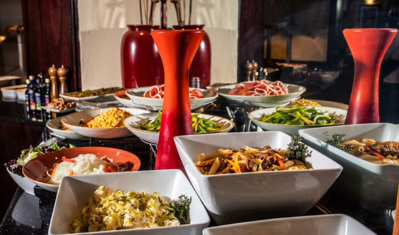 Southern Sun Ridgeway Lusaka Ngoại thất bức ảnh