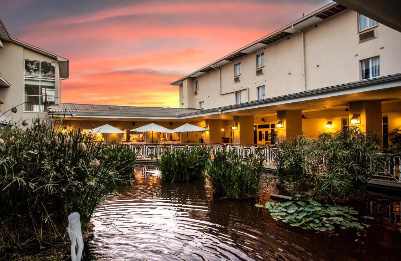 Southern Sun Ridgeway Lusaka Ngoại thất bức ảnh