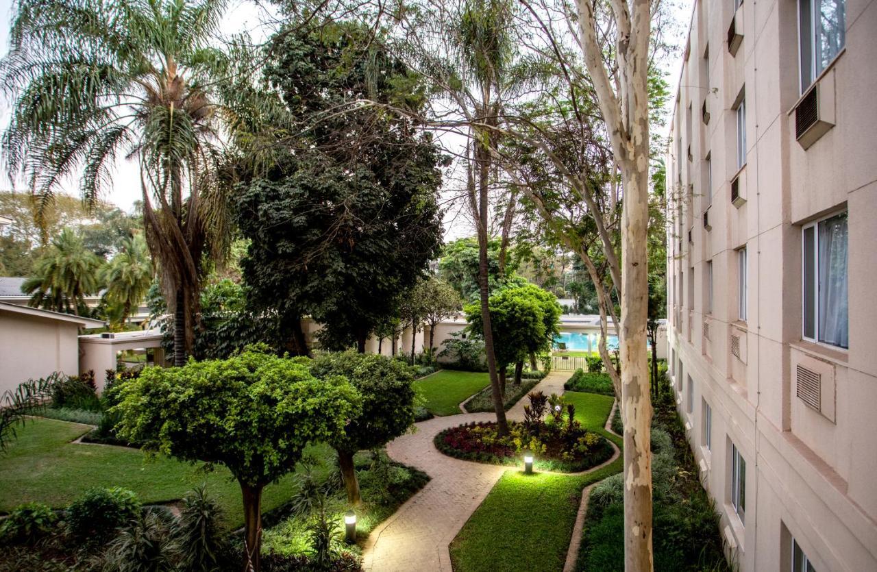 Southern Sun Ridgeway Lusaka Ngoại thất bức ảnh